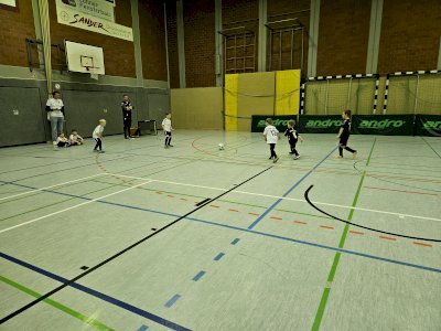 Internes Hallenturnier des SC Spelle-Venhaus: Ein spannendes Event für die Mini-Mannschaften