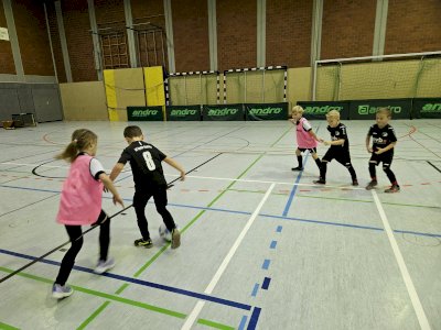 Internes Hallenturnier des SC Spelle-Venhaus: Ein spannendes Event für die Mini-Mannschaften