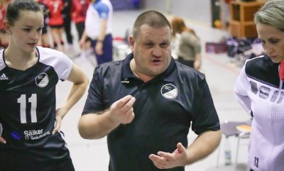 „Glücksgriff“: Stefan Jäger bleibt bis 2027 Trainer der Speller Volleyballerinnen