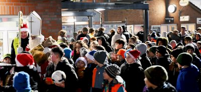 Bilder vom Nikolaussingen beim SCSV: Strahlende Kinderaugen bei toller Premiere