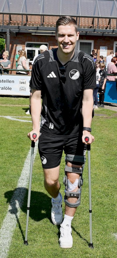Bilder zur Verabschiedung verdienter Spieler beim SC Spelle-Venhaus