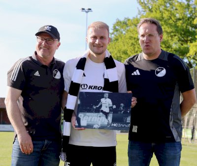 Bilder zur Verabschiedung verdienter Spieler beim SC Spelle-Venhaus