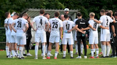Max Meier verletzt raus: Bilder zur Speller 1:5-Niederlage gegen Jeddeloh