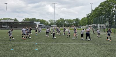 Tolle Erlebnisse für junge Speller Fußball-Talente beim Spiel gegen Gladbach