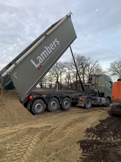 „Winterpause“ beendet: Arbeiten am Speller Kunstrasenplatz werden fortgesetzt