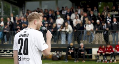 Spelle verabschiedet vier Spieler und zwei Trainer vor großer Kulisse