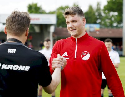 Spelle verabschiedet vier Spieler und zwei Trainer vor großer Kulisse