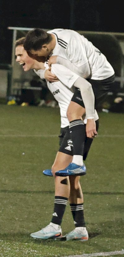 Bilder zum 4:1-Sieg des SC Spelle-Venhaus gegen Lupo-Martini Wolfsburg