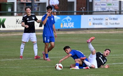 Die Fotos zum Speller 3:0 gegen den West-Regionalligisten SF Lotte