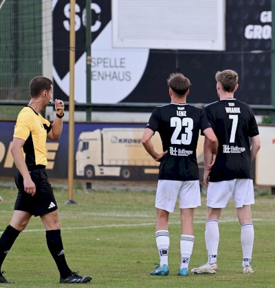 Die Fotos zum Speller 3:0 gegen den West-Regionalligisten SF Lotte