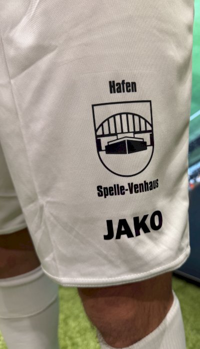 SC Spelle-Venhaus präsentiert neue Trikots und setzt auf starke Werbepartner