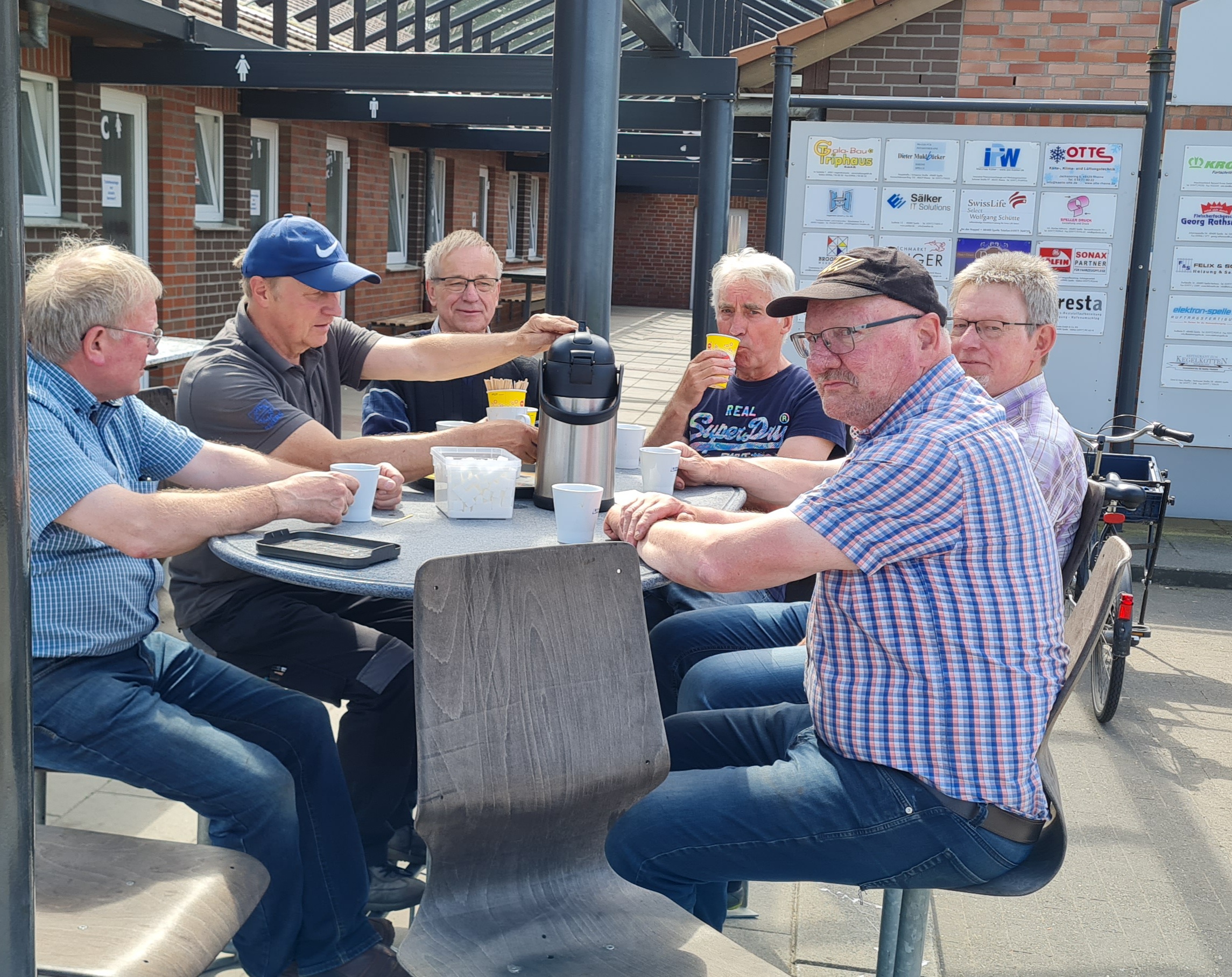 Besuch beim Platzteam