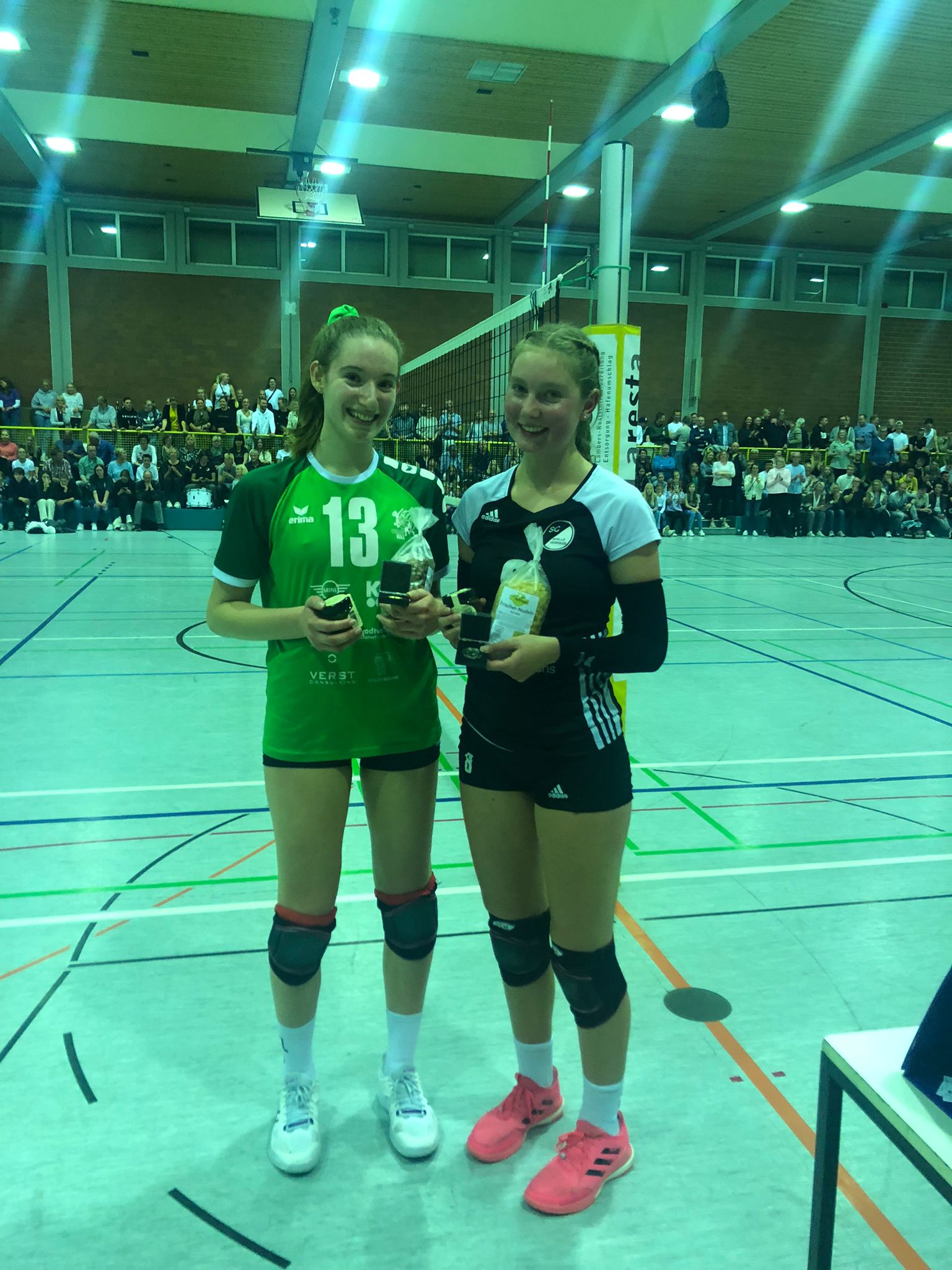Derby-Spektakel vor 300 Zuschauern