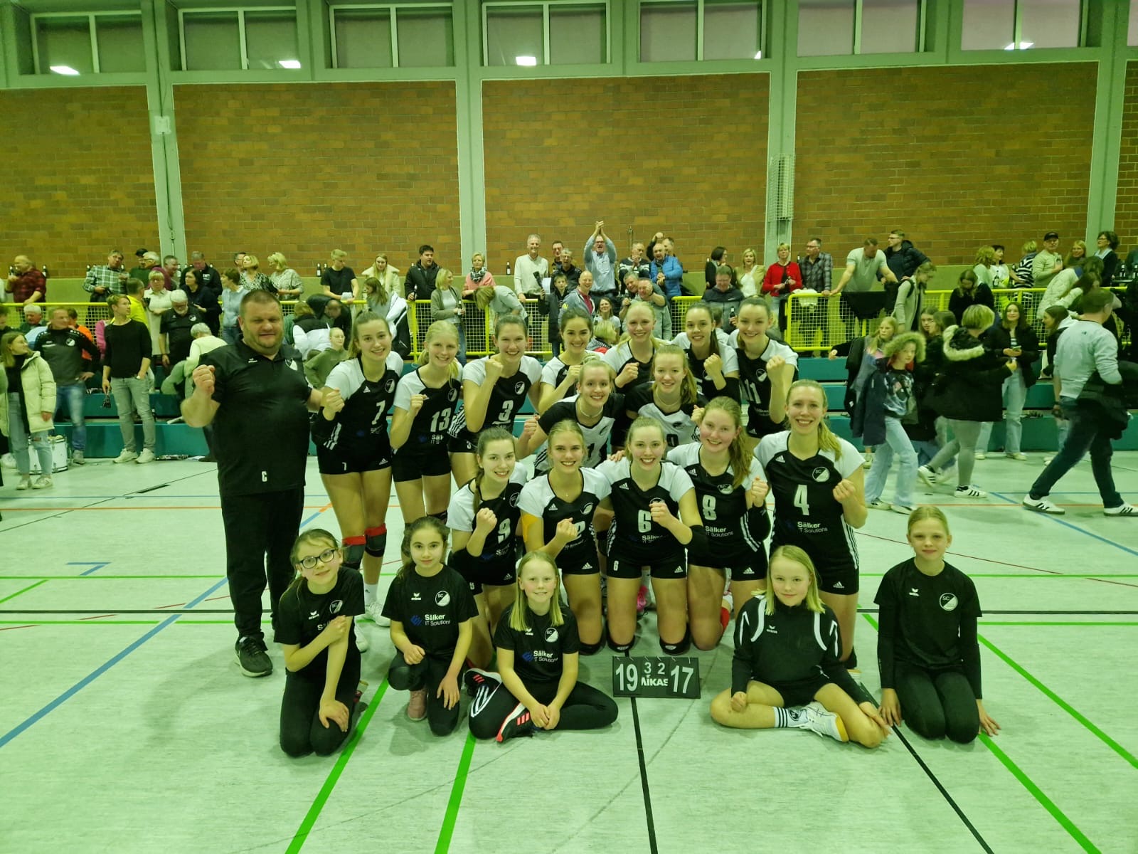 D1: Sieg im Tiebreak-Krimi